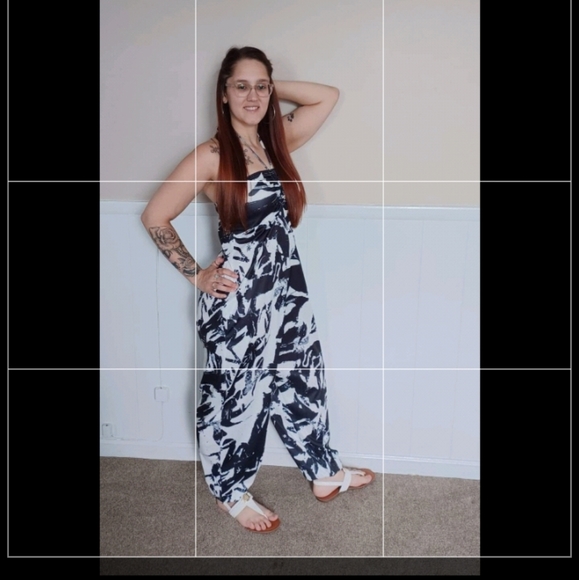 Black and white balloon pants with pockets - Picture 3 of 9